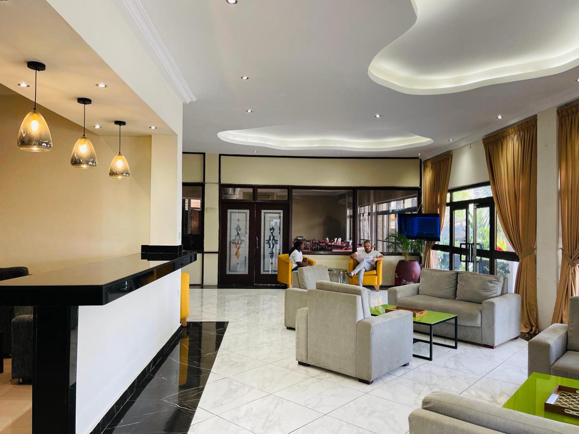 Niagara Hotel Accra Buitenkant foto